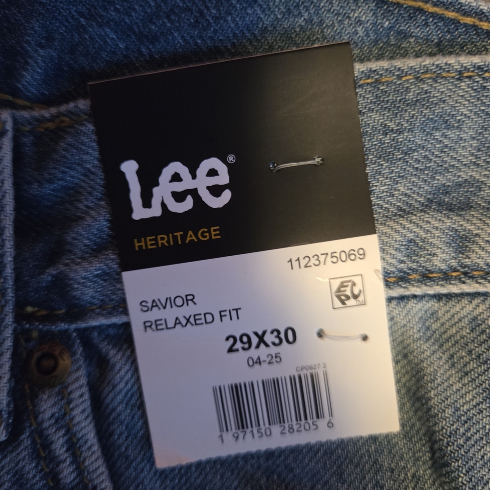 Lee Men's Light Blue Distressed Relaxed Jeans - Picture 3 of 3